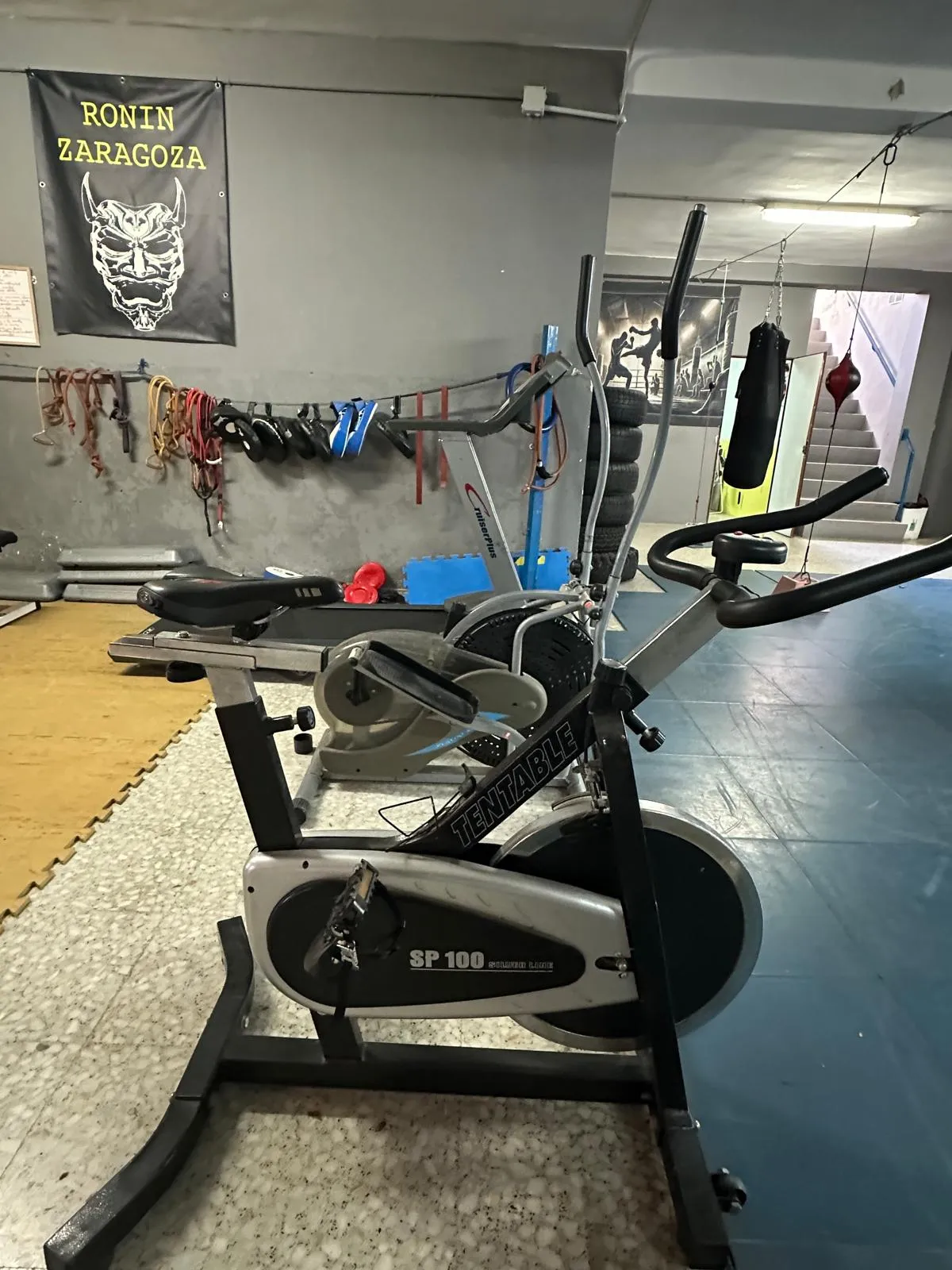 Imagen de la zona de cardio del gimnasio Ronin Artes Marciales