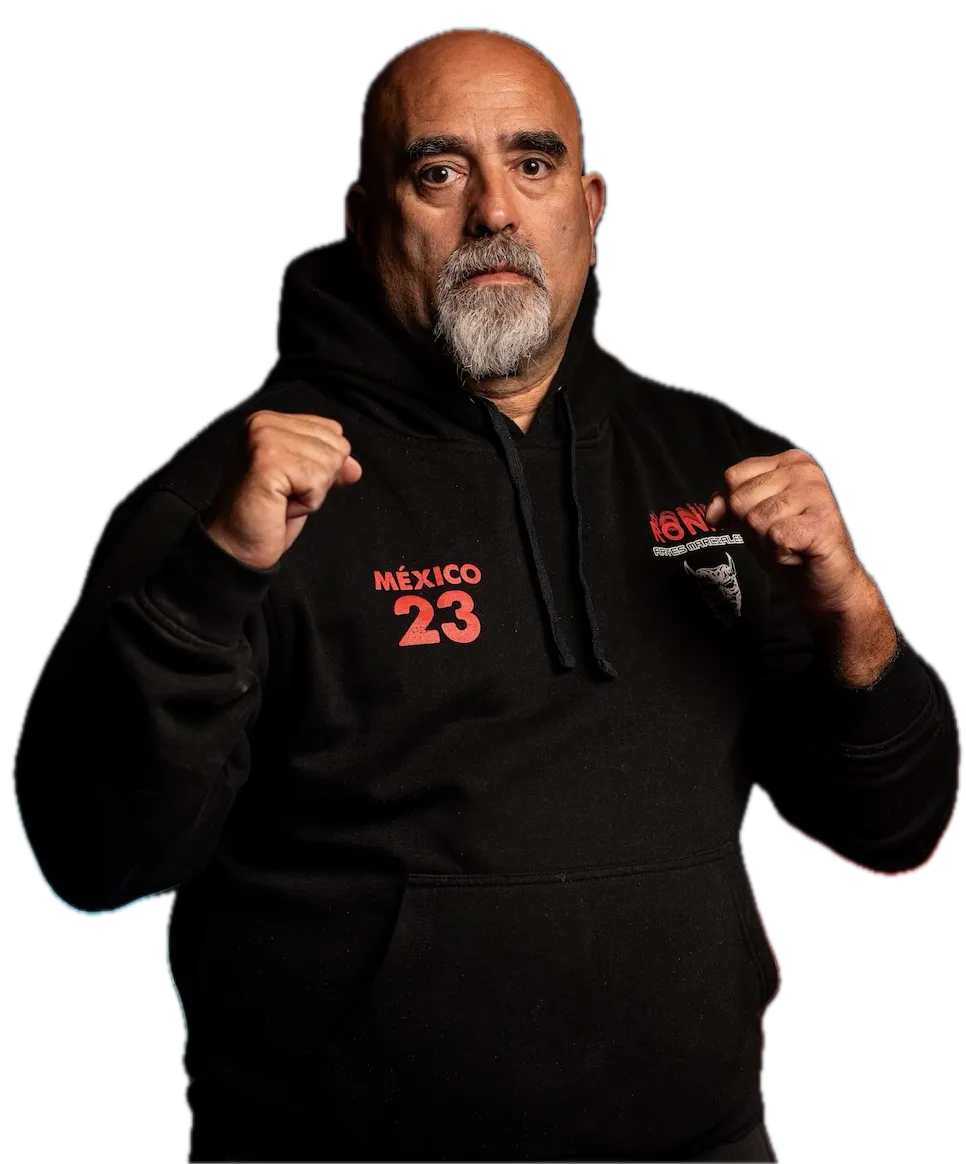 Antonio González, instructor de Muay Thai y dueño de Ronin Artes Marciales